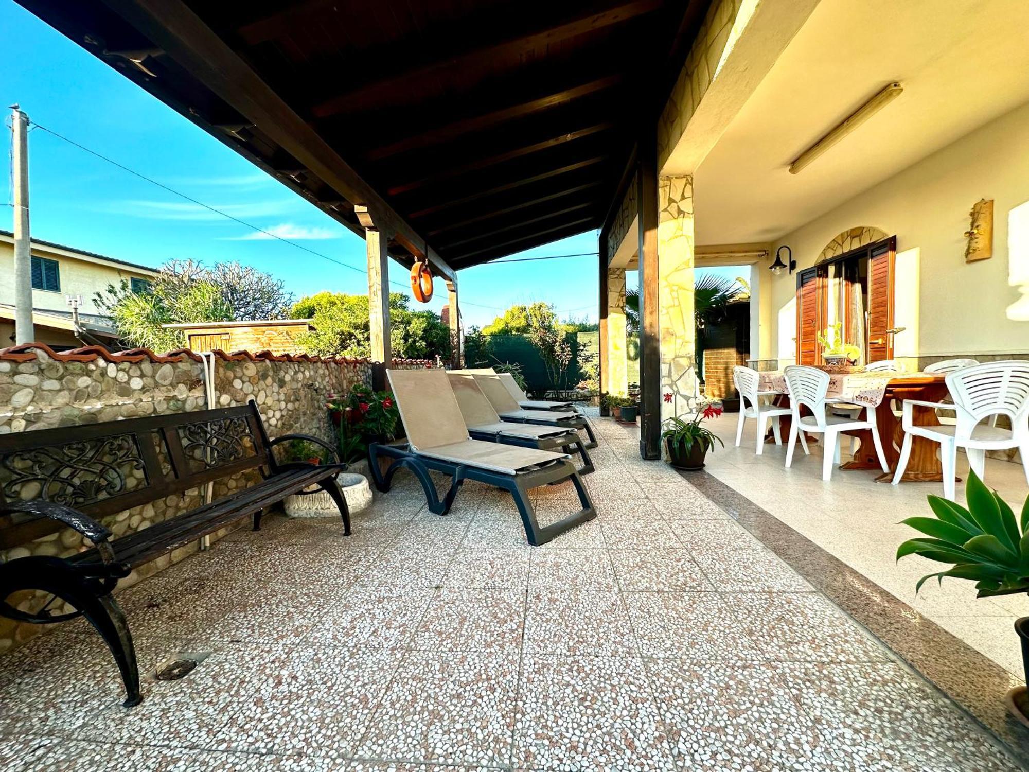 Casa Del Sole Apartment Campofelice Di Roccella Exterior foto