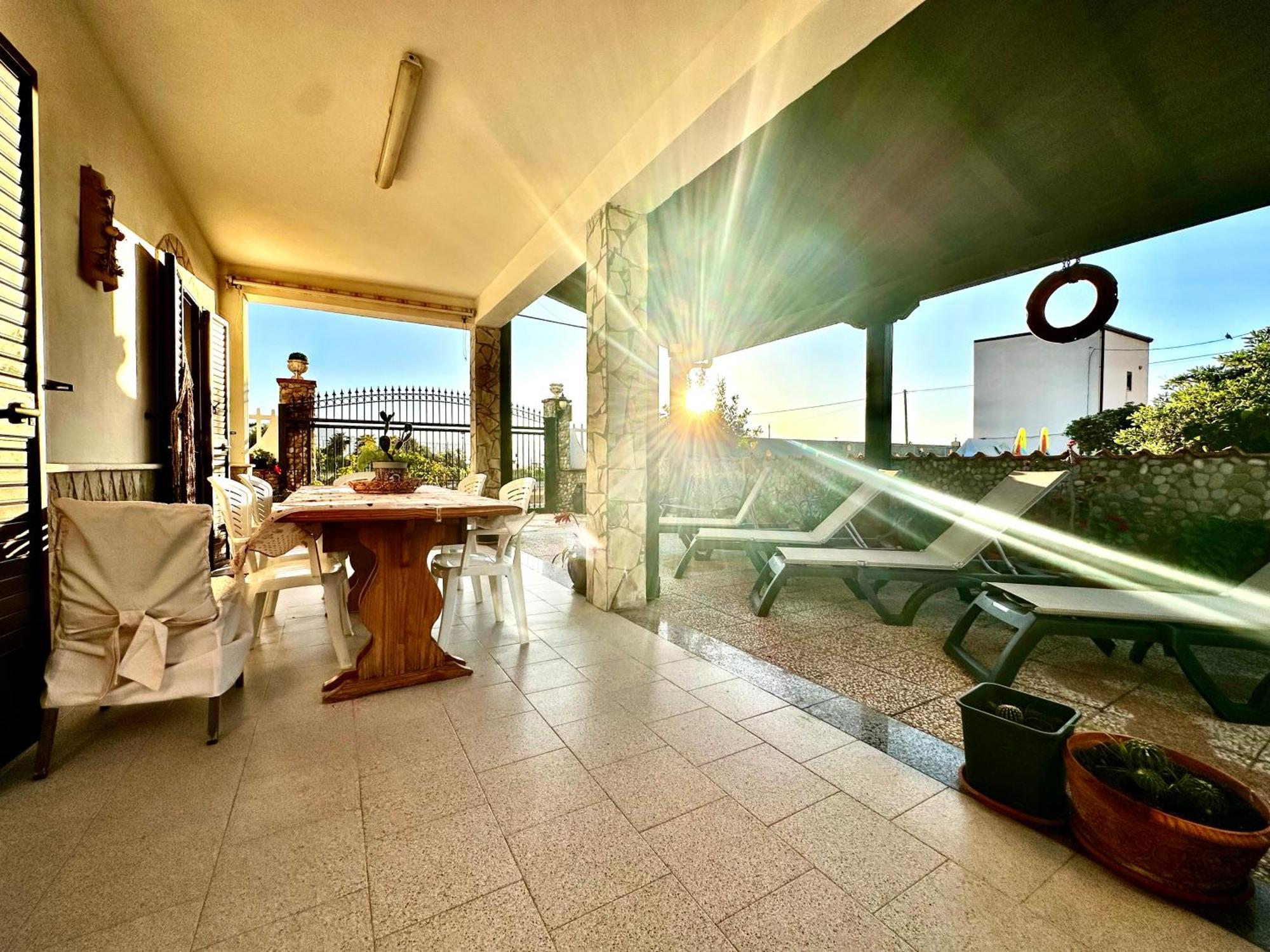 Casa Del Sole Apartment Campofelice Di Roccella Exterior foto